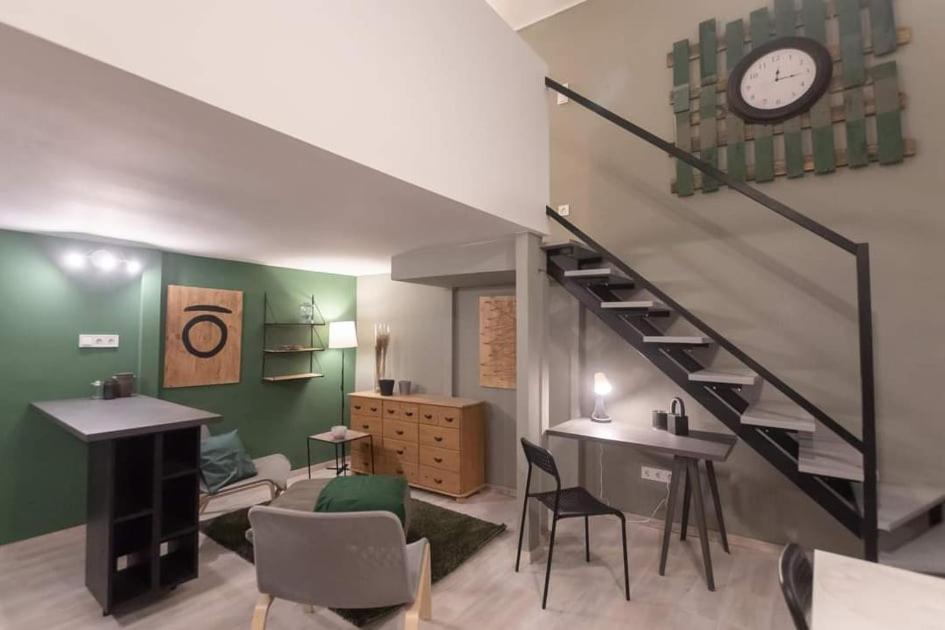 Central Stay Gozsdu Budapeste Exterior foto